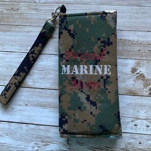 Marine Mom wristlet wallet